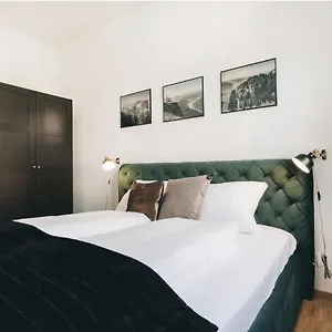 Tip! Zentraler Geht's Nicht! Premium In Der Altstadt Dresden