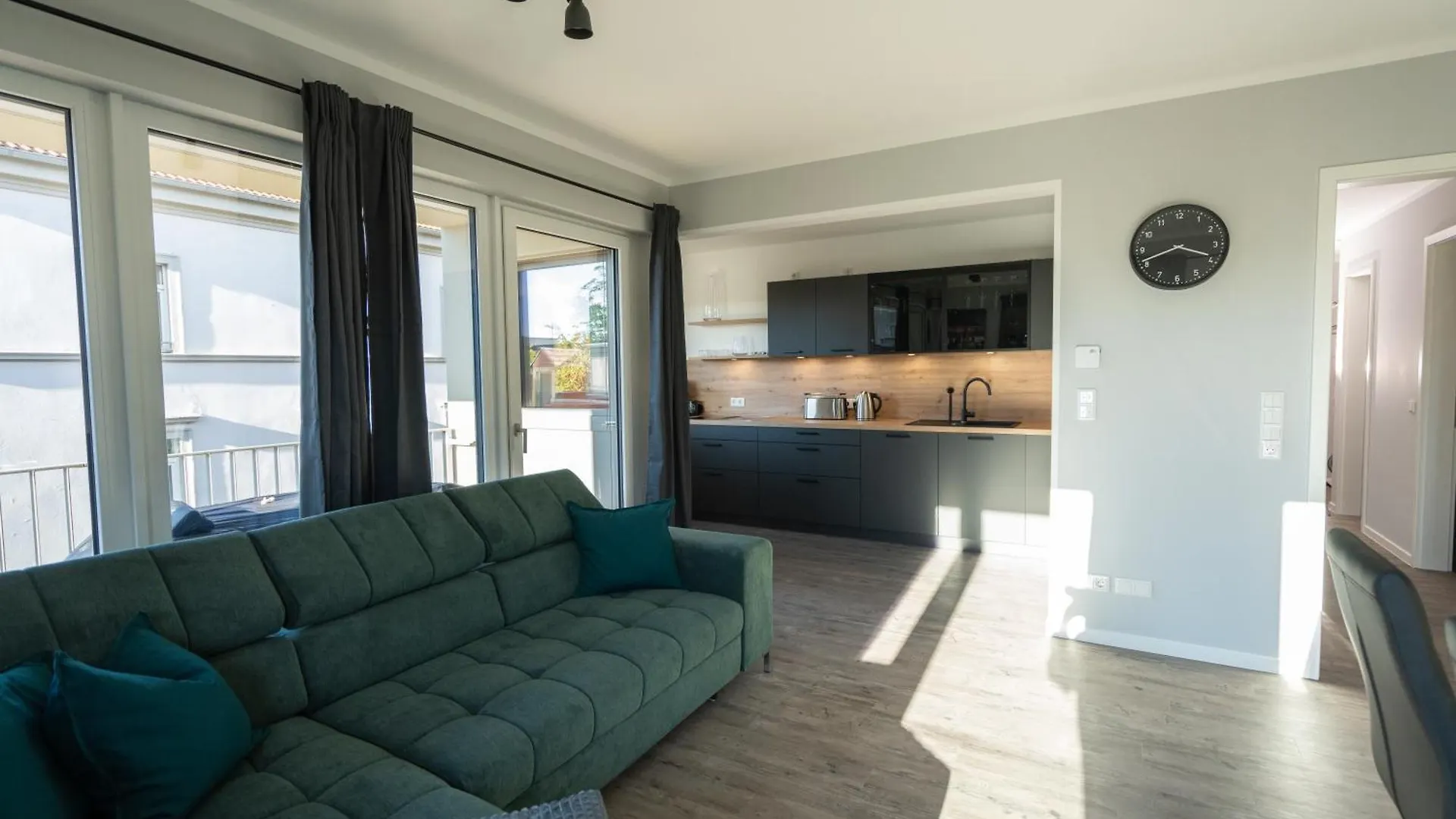 Supreme City Dream Mit Terrasse Und Parkplatz - 110M² دريسدن 0*,  ألمانيا