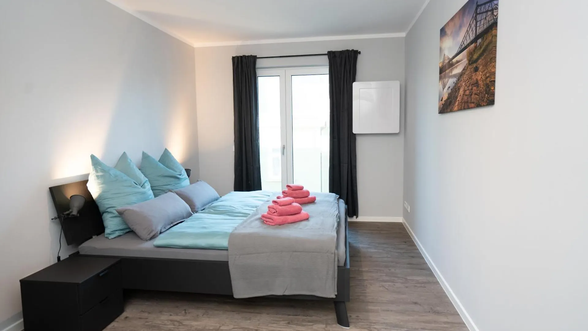 Supreme City Dream Mit Terrasse Und Parkplatz - 110M² دريسدن
